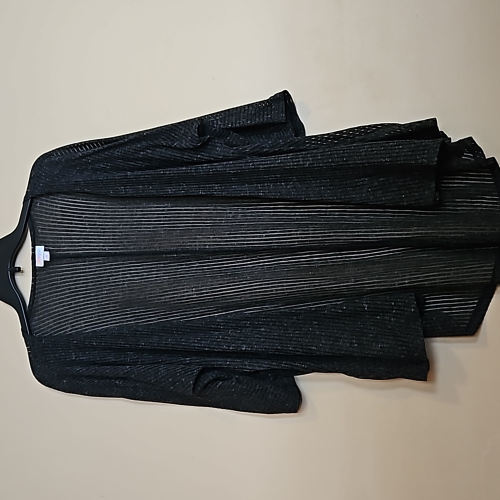 Medium Lularoe Lindsey in charcoal gray